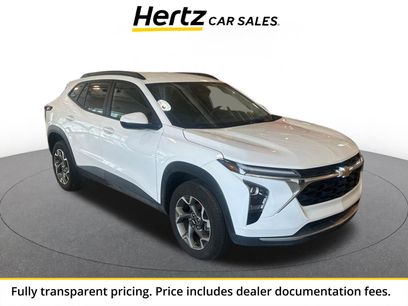 Used 2025 Chevrolet Trax LT