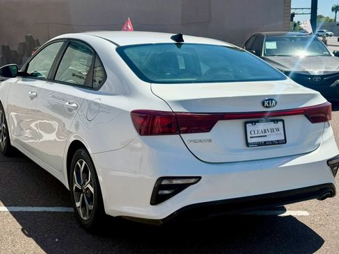 Used 2020 Kia Forte LXS FWD image 9