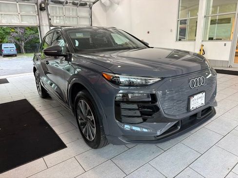 Used 2025 Audi Q6 e-tron Premium Plus w/ Premium Plus AWD/4WD image 6