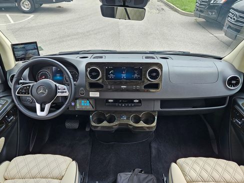 New 2024 Mercedes-Benz Sprinter 3500 image 19