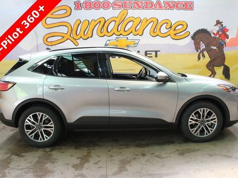 Used 2022 Ford Escape SEL image 1