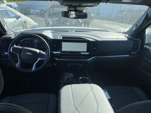 Certified 2024 Chevrolet Silverado 1500 LT image 20