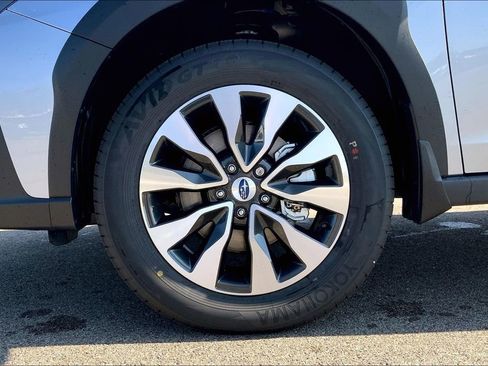 New 2025 Subaru Outback Touring XT image 15