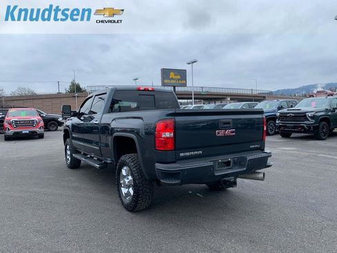 Used 2018 GMC Sierra 3500 Denali w/ Duramax Plus Package image 5