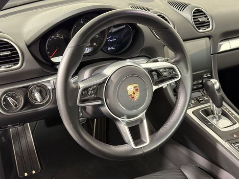 Certified 2024 Porsche 718 Cayman RWD image 23