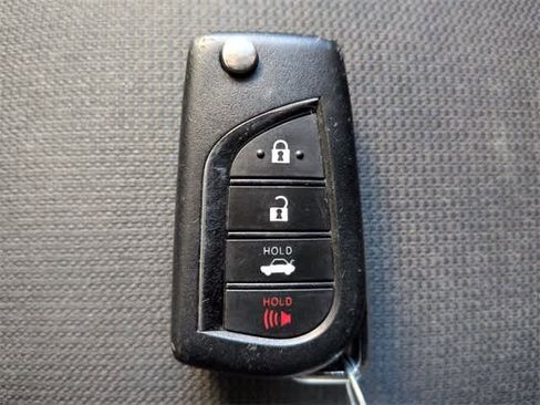 Used 2023 Toyota Corolla LE image 35