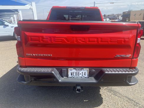 Used 2022 Chevrolet Silverado 1500 ZR2 image 7