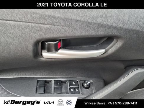 Used 2021 Toyota Corolla LE w/ Carpet Mat Package (TMS) FWD image 15