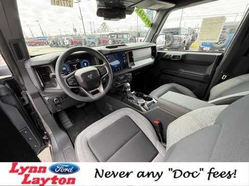 New 2025 Ford Bronco Matte Black Package image 9