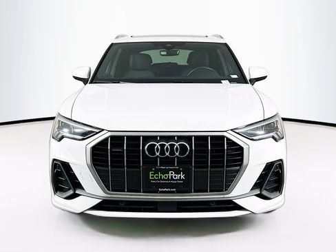 Used 2025 Audi Q3 2.0T Premium AWD/4WD image 2
