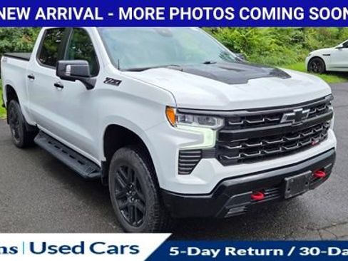Used 2023 Chevrolet Silverado 1500 LT Trail Boss w/ LT Trail Boss Premium Package AWD/4WD image 1