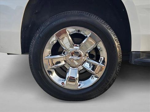 Used 2019 Chevrolet Tahoe LT RWD image 24