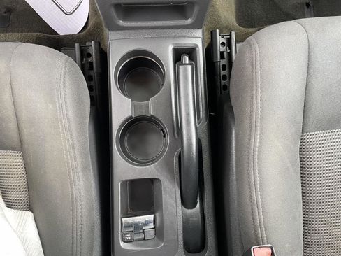 Used 2017 Jeep Patriot Latitude AWD/4WD image 18