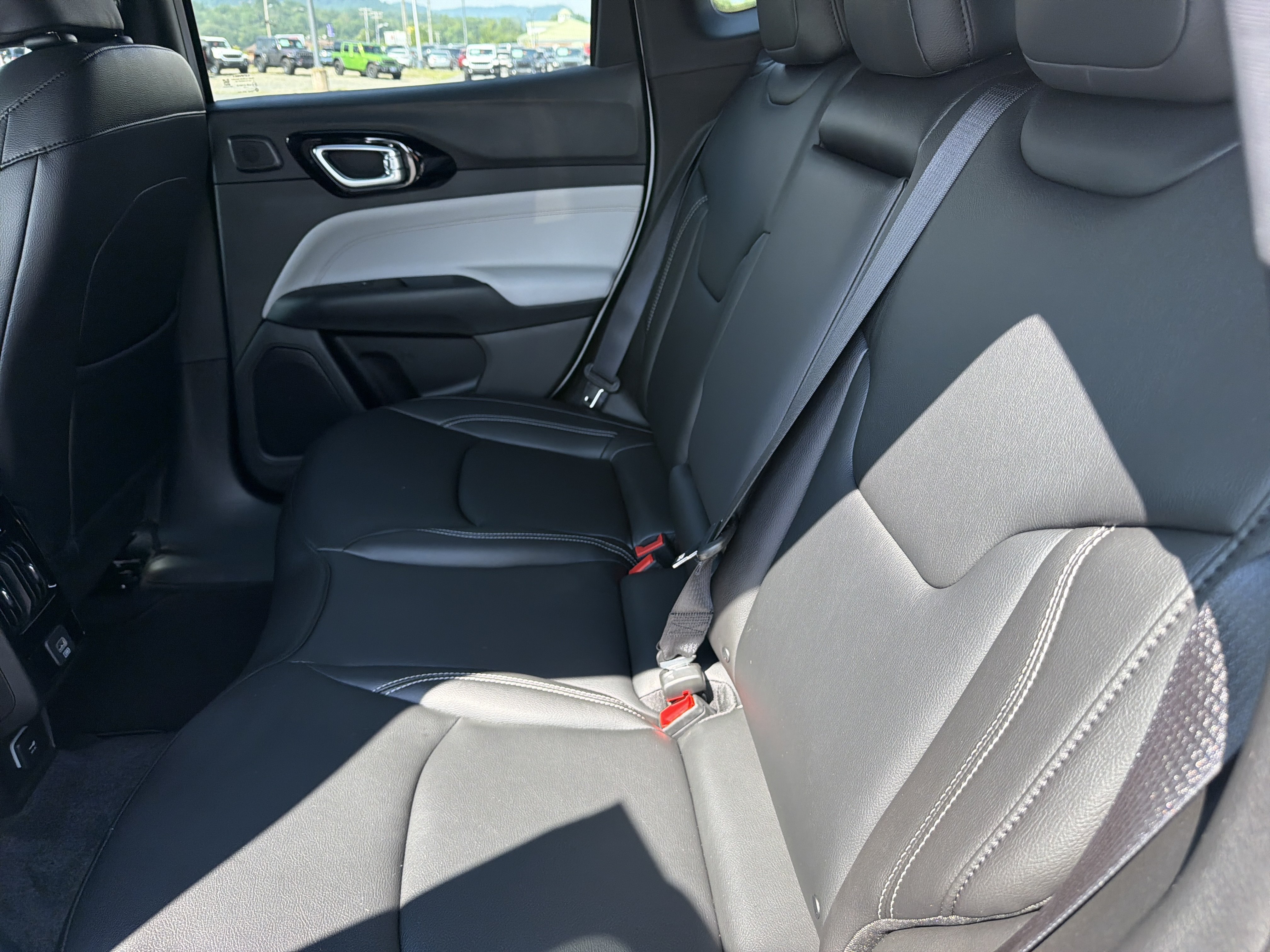 New 2026 Jeep Compass Limited AWD/4WD image 13