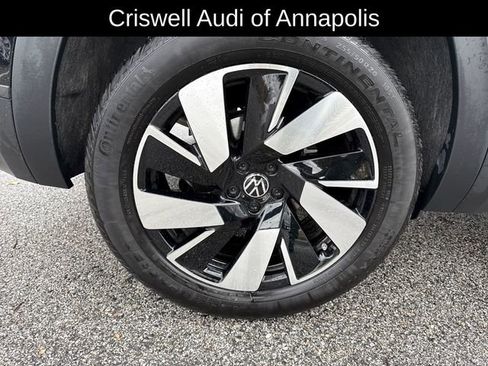 Used 2024 Volkswagen Atlas Cross Sport SE image 9