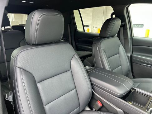 Used 2026 Chevrolet Traverse LT FWD image 15