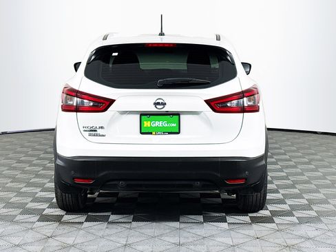 Used 2021 Nissan Rogue Sport S image 8