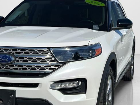 Used 2021 Ford Explorer Limited w/ Equipment Group 301A image 10