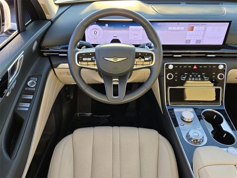 Used 2025 Genesis GV80 2.5T Standard image 13