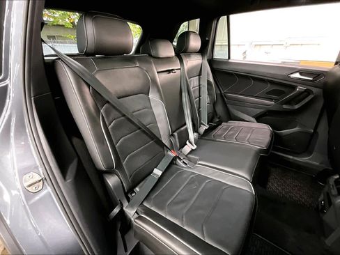 Used 2024 Volkswagen Tiguan SEL R-Line image 29