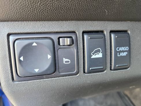Used 2014 Nissan Frontier PRO-4X AWD/4WD image 17