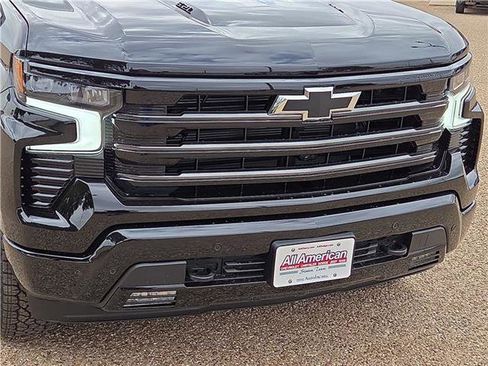 New 2026 Chevrolet Silverado 1500 High Country w/ Midnight Edition AWD/4WD image 6