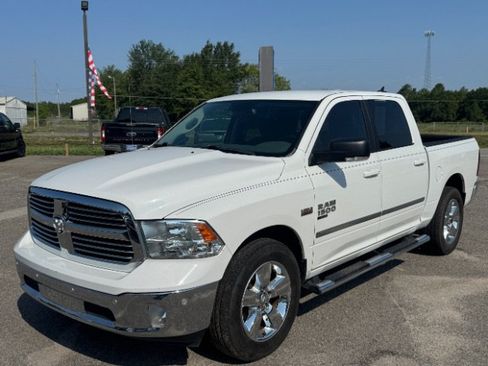 Used 2019 RAM 1500 Big Horn RWD image 2