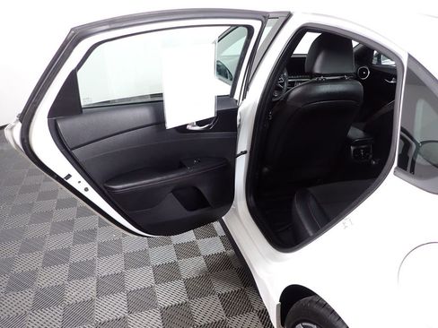 Used 2021 Kia Forte GT image 29