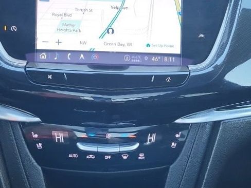 Used 2023 Cadillac XT6 Sport image 3