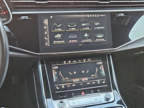 Used 2022 Audi Q7 3.0T Prestige image 12