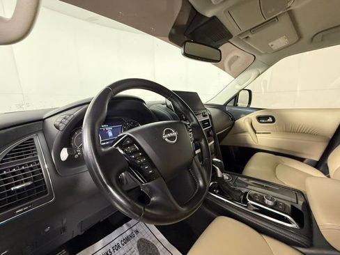 Used 2022 Nissan Armada SV w/ SV Appearance Package image 6