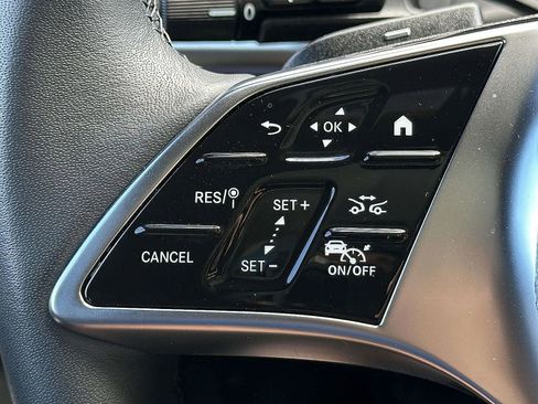 Certified 2025 Mercedes-Benz GLC 300 4MATIC image 22