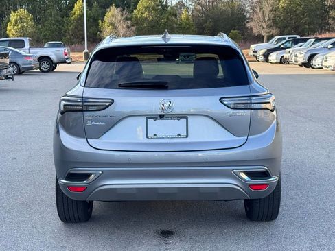 Used 2023 Buick Envision Avenir image 10