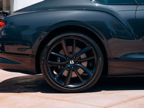 Used 2022 Bentley Continental GT AWD/4WD image 26