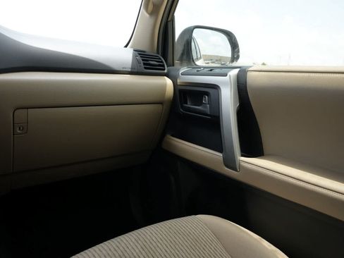 Used 2012 Toyota 4Runner SR5 RWD image 8