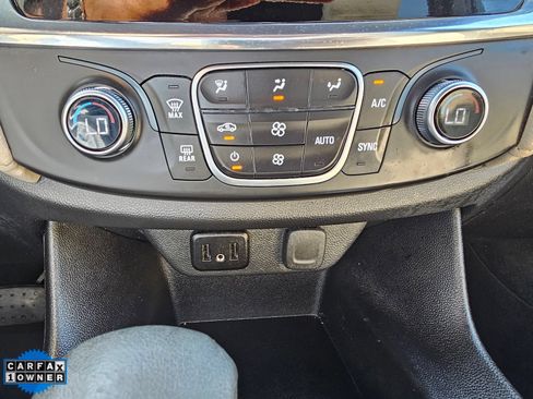 Used 2023 Chevrolet Traverse LS w/ Safety Package FWD image 24