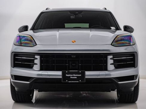 Certified 2026 Porsche Cayenne AWD/4WD image 6