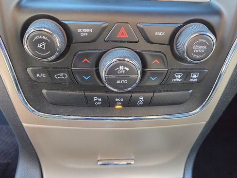 Used 2014 Jeep Grand Cherokee Limited image 19