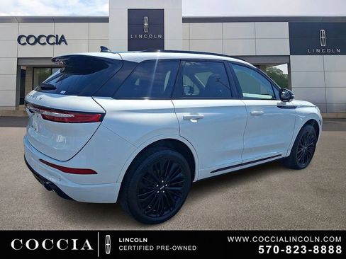 Certified 2024 Lincoln Corsair Reserve w/ Equipment Group 201A AWD/4WD image 4