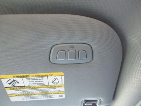 Used 2022 Ford F150 Lariat w/ Equipment Group 502A High image 32