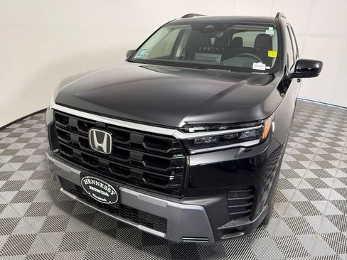 Used 2026 Honda Pilot Elite image 2