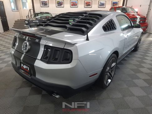 Used 2012 Ford Mustang Shelby GT500 RWD image 8