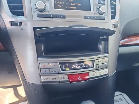 Used 2012 Subaru Legacy 2.5i Limited AWD/4WD image 18