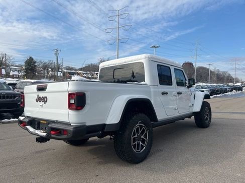 New 2025 Jeep Gladiator Rubicon w/ Convenience Group image 3