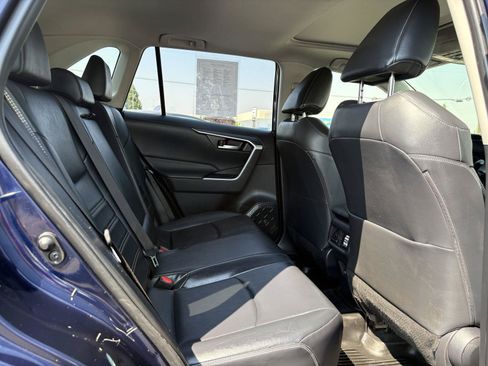 Used 2019 Toyota RAV4 XLE Premium w/ Cold Weather Package AWD/4WD image 22