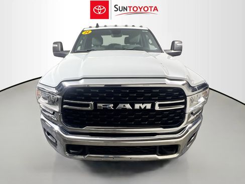 Used 2024 RAM 3500 Big Horn image 10