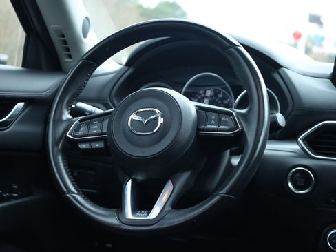 Used 2017 MAZDA CX-5 Touring w/ Preferred Equipment Package image 7