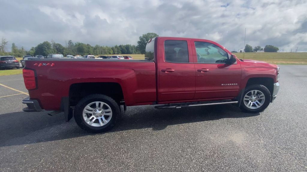 Certified 2019 Chevrolet Silverado 1500 LT w/ All Star Edition AWD/4WD image 9