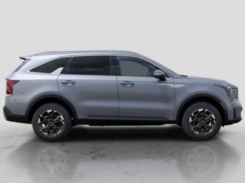 Used 2025 Kia Sorento S AWD/4WD image 7