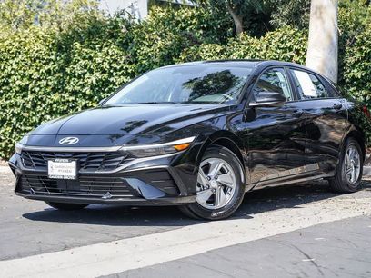 Certified 2025 Hyundai Elantra SE